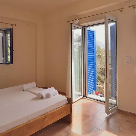 Fedra Stone Amazing Sunsets Near The Beach Apartment Kardhamili